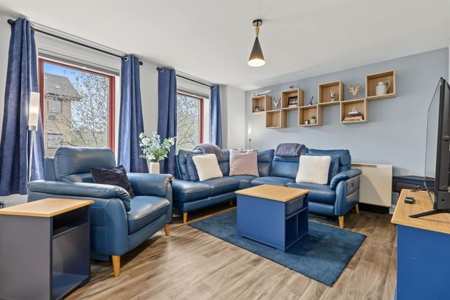 Flat 3, 54, Strathleven Place, Dumbarton photo 2