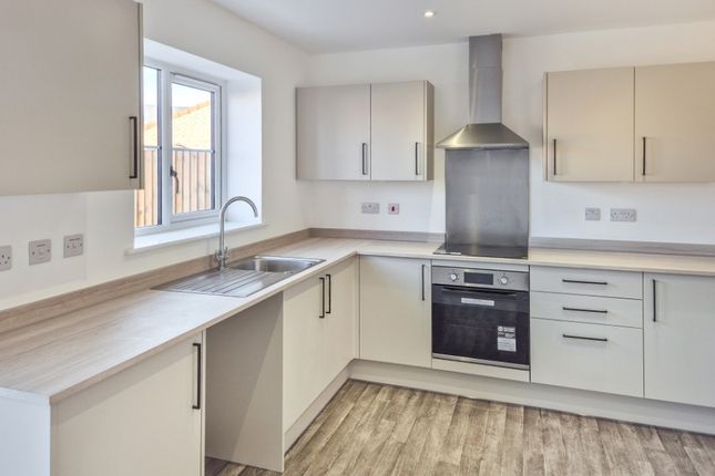 2, Belper Grove, Harworth photo 2