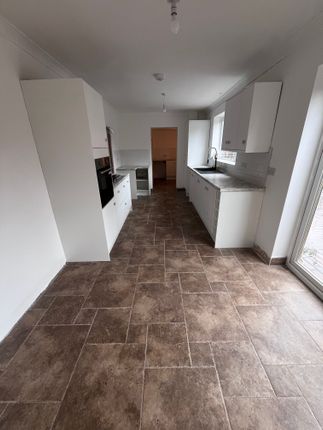 5, Goldsmith Road, Doncaster photo 4