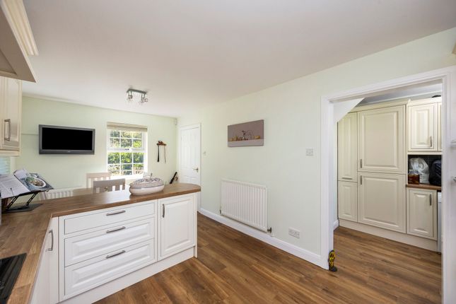 57 Berrall Way, Billingshurst photo 4