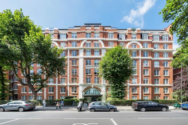 Thumbnail Flat for sale in Grove End House, St. John's Wood