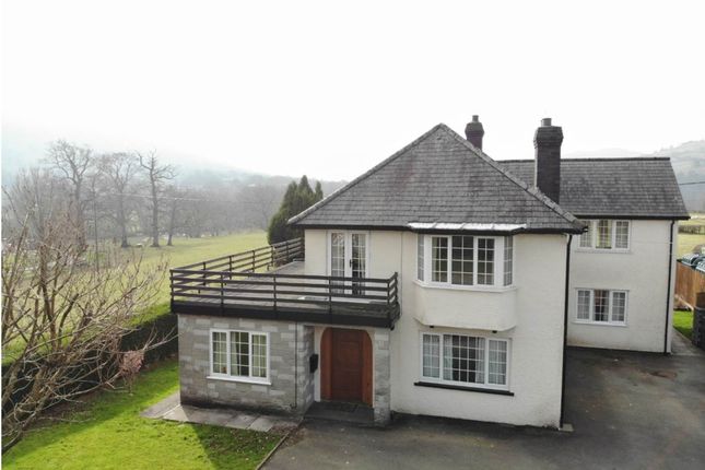 Thumbnail Detached house for sale in Llanbrynmair
