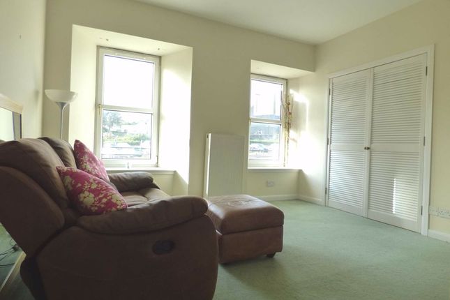 1 Bed Flat For Sale In 17e Milton House Kirkcaldy Ky1 Zoopla