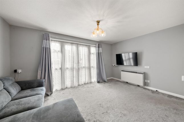 13, Westcombe Lodge Drive, Hayes photo 2