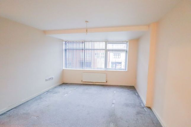 Flat 8,The Reach,687-693, London Road, Westcliff-On-Sea photo 3