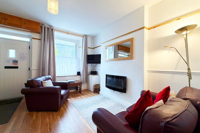 Rose Cottage, 2 George Street, Keswick photo 3