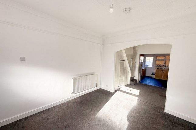 67 Egton Street, Hull photo 2