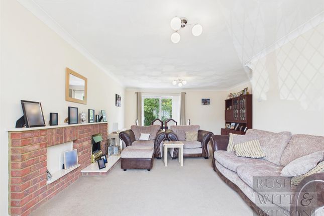 32, Fletcher Avenue, St. Leonards-On-Sea photo 3