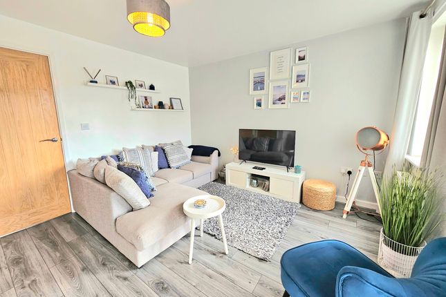 9 Jasmine Walk, Birmingham photo 2