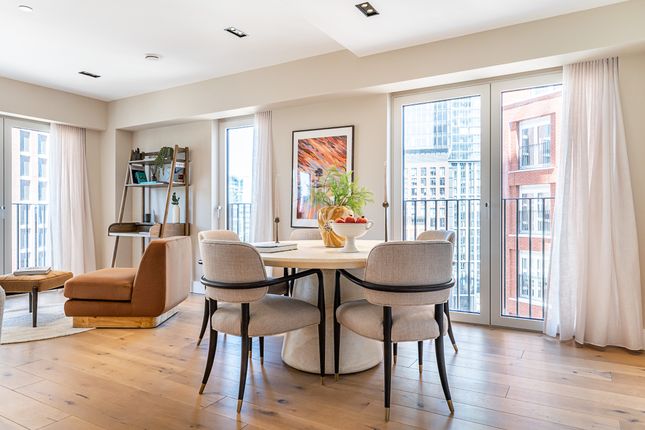 Flat 12, 7, Exchange Gardens, London photo 4