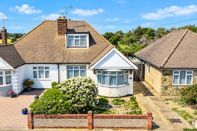 3-bed bungalow on Fairfield Avenue, Grays, £250,000
