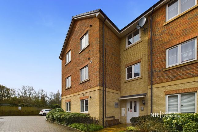 Thumbnail Flat for sale in Scott House, Winter Close, Epsom, Surrey.