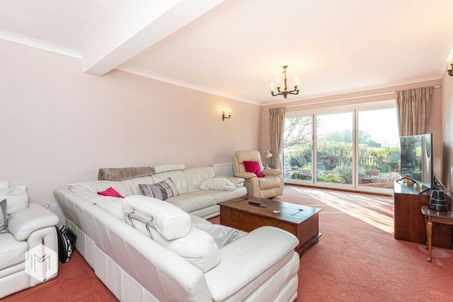 113 Heath Lane, Warrington photo 3