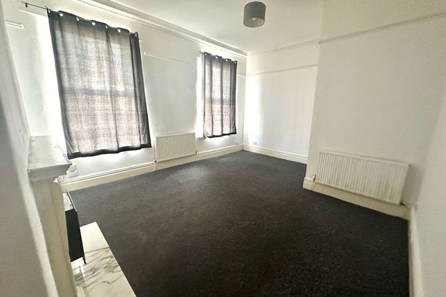 Flat 2, 43, Brougham Road, WALLASEY photo 3