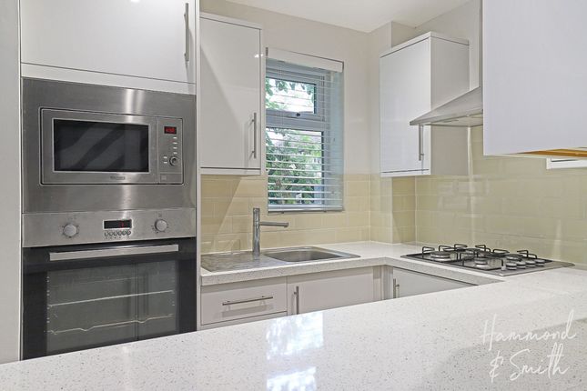 21 Hampden Close, Epping photo 4