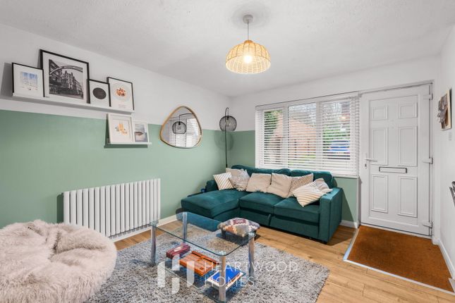 16, St Leonards Court, Sandridge photo 4