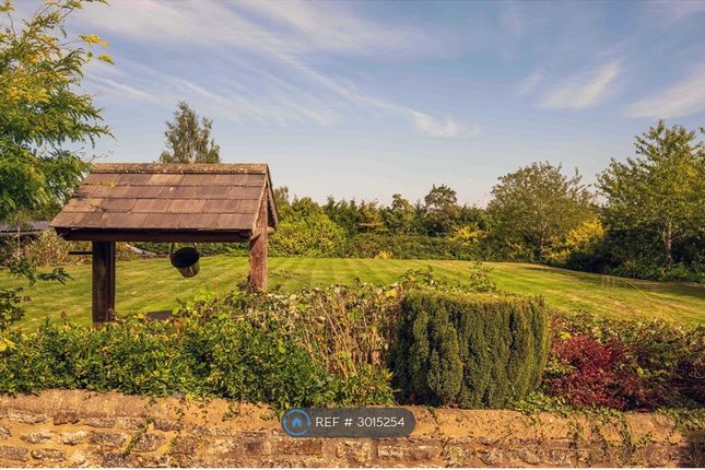 Green Lane, Isham, Kettering photo 2