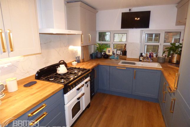 Wyche Road, Worcestershire photo 2