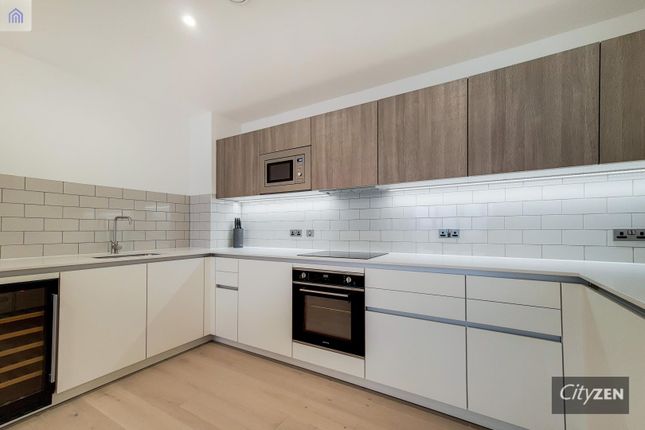 46, Clapham Place, 340A Clapham Road, London photo 2