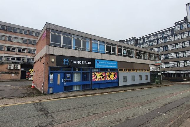Retail premises to let in Clarence Street, Wolverhampton