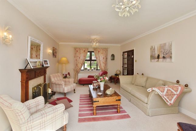 32, Pigott Drive, Milton Keynes photo 4