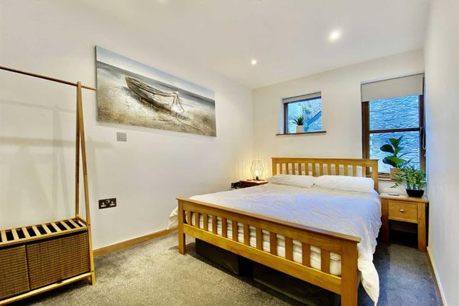 Williams Watch 5, Pump Street, Brixham photo 3