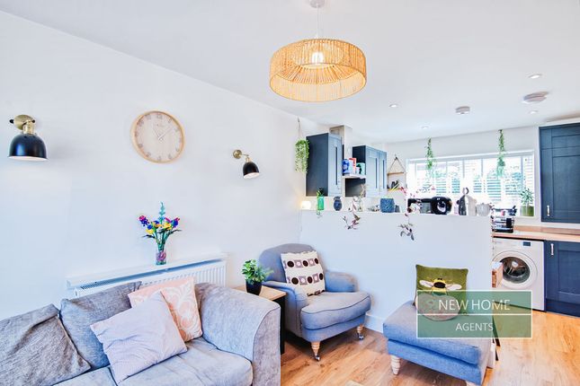 61, Turbot Drive, Southend-on-Sea photo 3