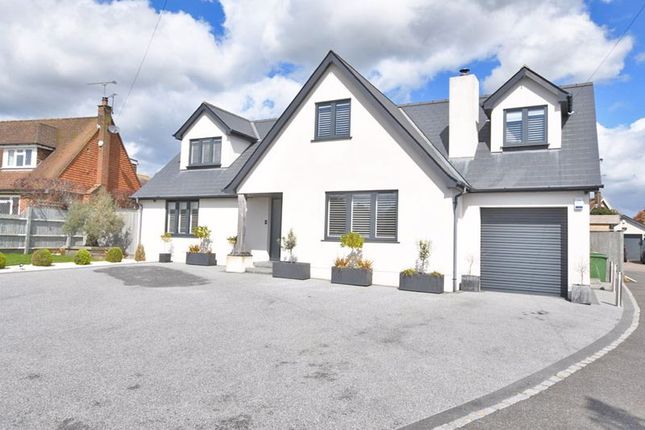 Detached house for sale in Manor Close, Bearsted, Maidstone