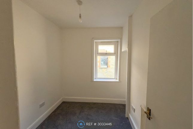 High Street, Flat, Barry photo 5