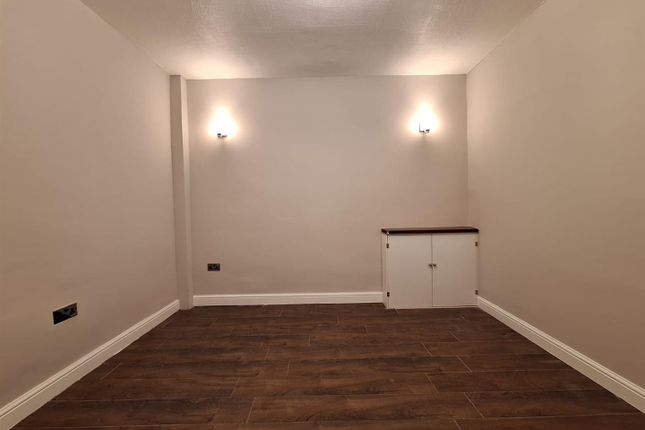 33, Westminster Road, London photo 4
