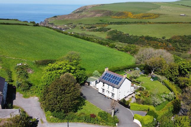Hillside, Brynhenllan Dinas Cross, Newport, Pembro