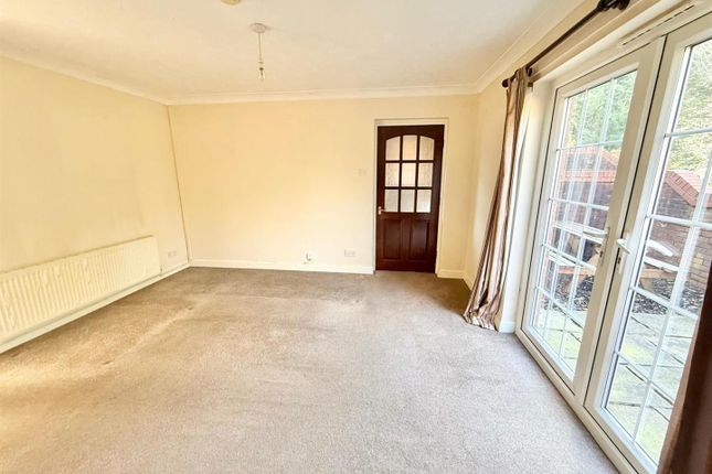 29, Sutton Close, Cheshire photo 4