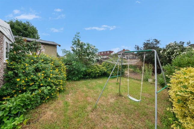 99, Grosvenor Avenue, Hayes photo 4