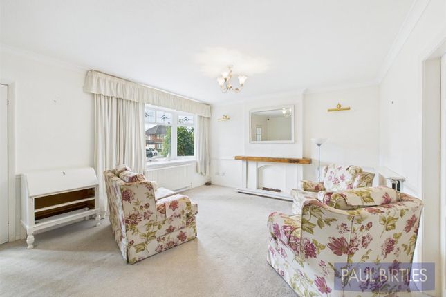 308, Church Road, Flixton photo 3