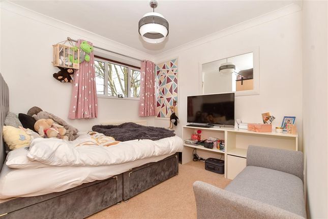 End terrace house for sale in Erskine Road, Sutton, Surrey