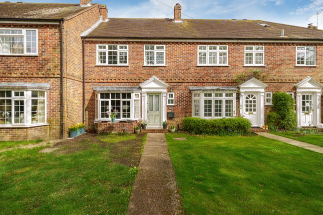 Thumbnail Detached house for sale in Wallingford Road, Streatley, Reading