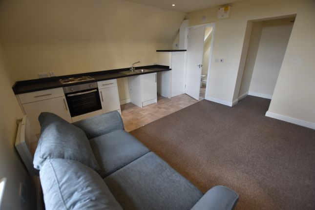 14 Church House, Pendlebury Road, Manchester photo 4