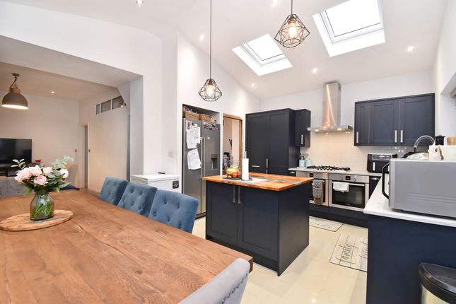20 Carlton Road, Newport photo 2