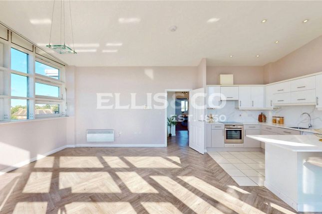 Flat 23,, Linear View, Wembley photo 4