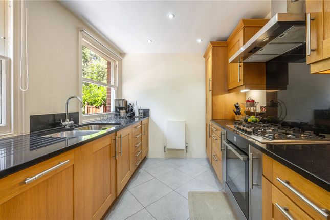 Flat for sale in Langland Gardens, Hampstead