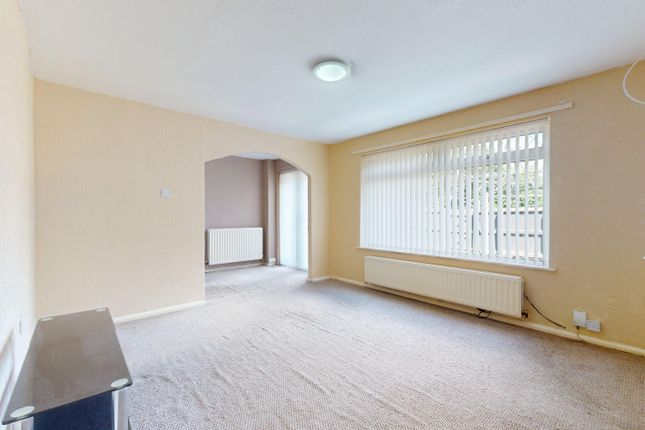 7 Heworth Court, South Shields, Tyne and Wear photo 3