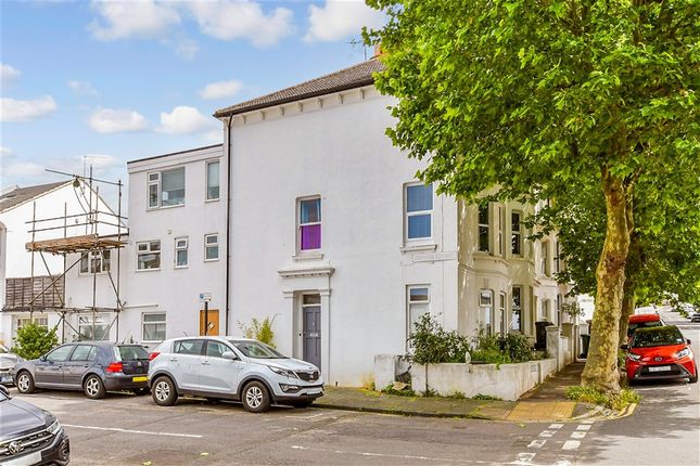 1-bed flat on Clyde Road, Brighton, £300,000