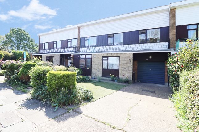 5-bed house on 25, Albyfield, Bromley, £825,000