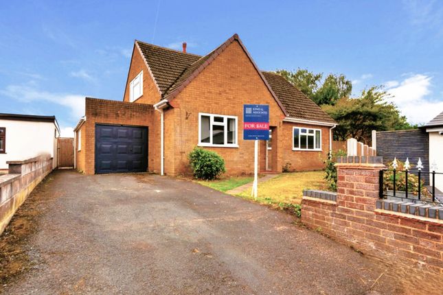 40 Woodbury Road North