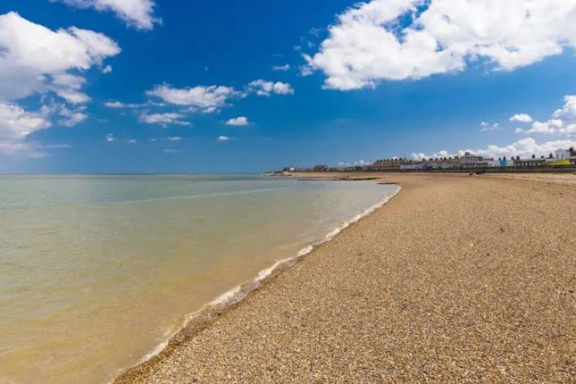 Mobile/park home for sale in Leysdown Road, Leysdown-On-Sea, Sheerness