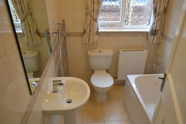 20A, Rowan Avenue, Manchester photo 4