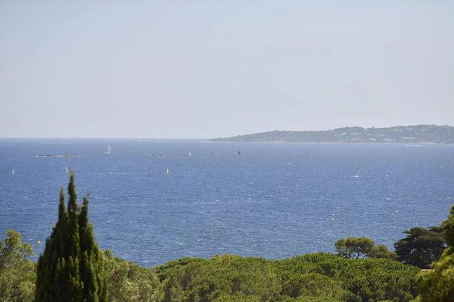 Apartment for sale in Sainte-Maxime, 83120, France