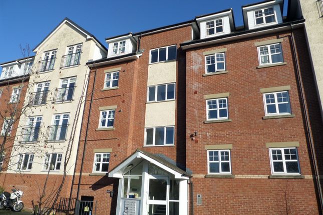 2 bed property to rent in Wilderspool Causeway, Warrington
