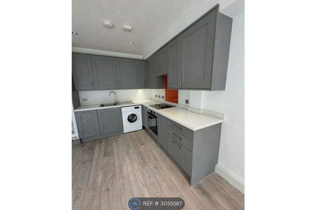 Flat, Adelphi Court Maple Road, London photo 4