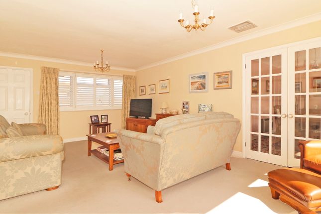 6, Crispin Road, Rochester photo 3